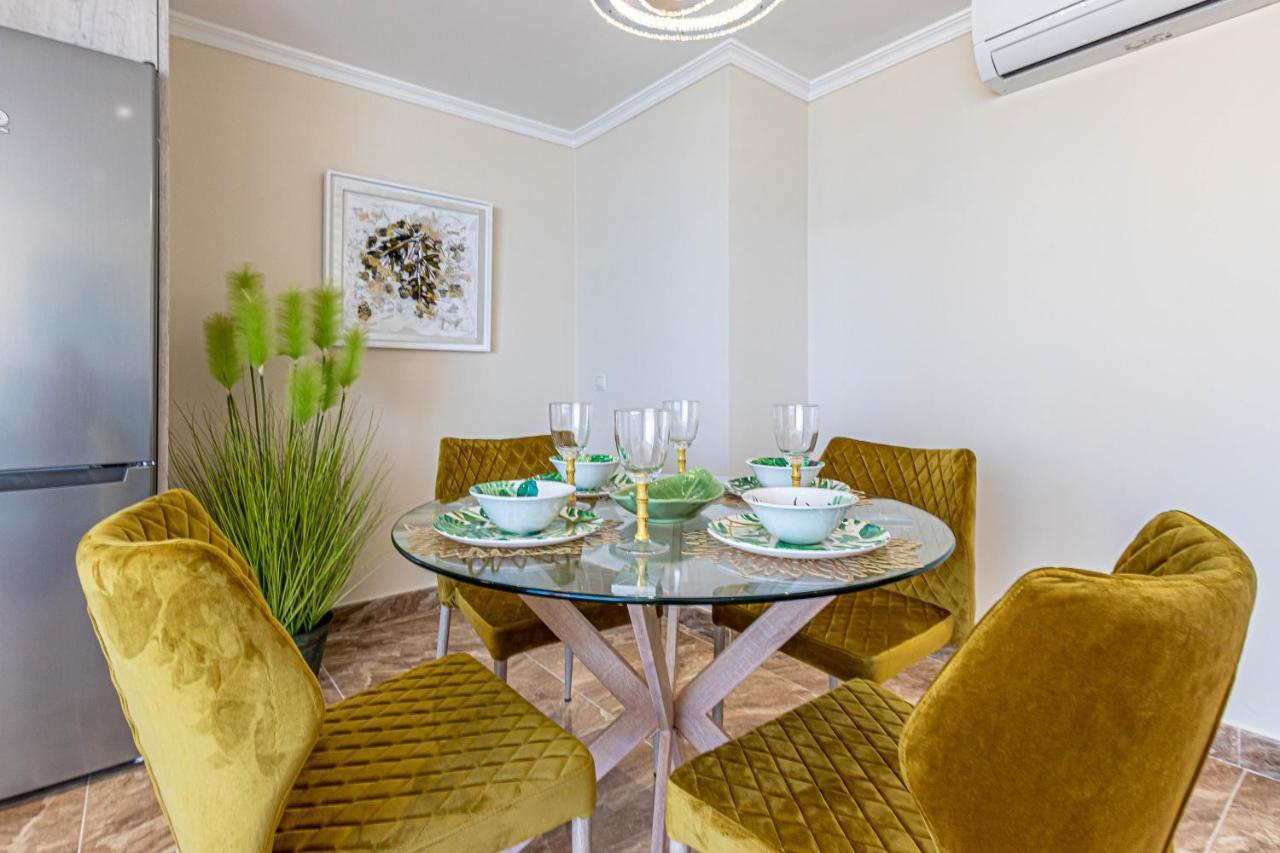 Costa Paradise - Beachfront Apartment Fuengirola Kültér fotó